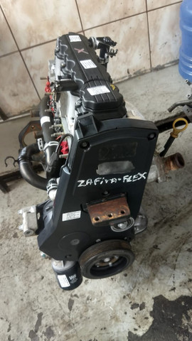 Safira 2.0 8v flex sucata pra retirada motor cambio lataria peças em geral - Foto 4