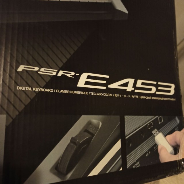 TECLADO YAMAHA mod. PSR E-453 novo. - Foto 6
