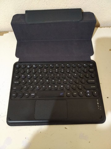 Wireless keyboard case