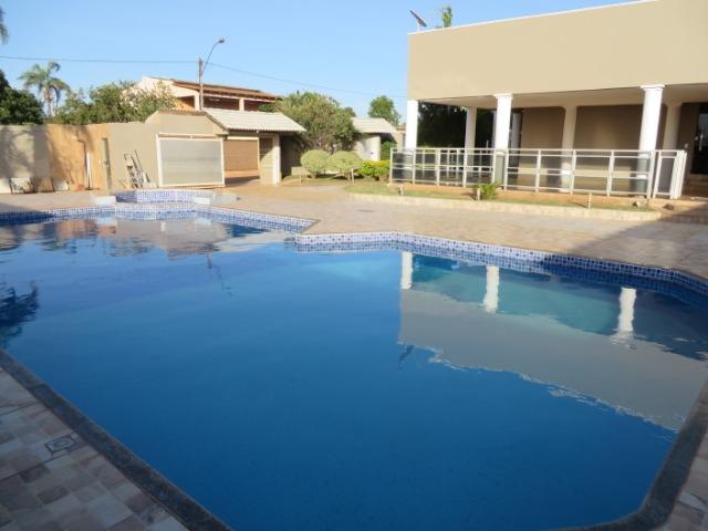 Excelente Casa, 3 quartos, 3 suites, Edícula, Churrasqueira, Condominio Fechado - Foto 2