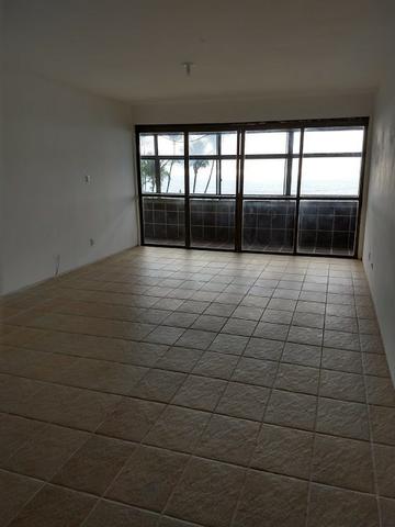 Apartamento na Beira Mar de Piedade com 4 Quartos sendo 1 Suíte - Foto 10