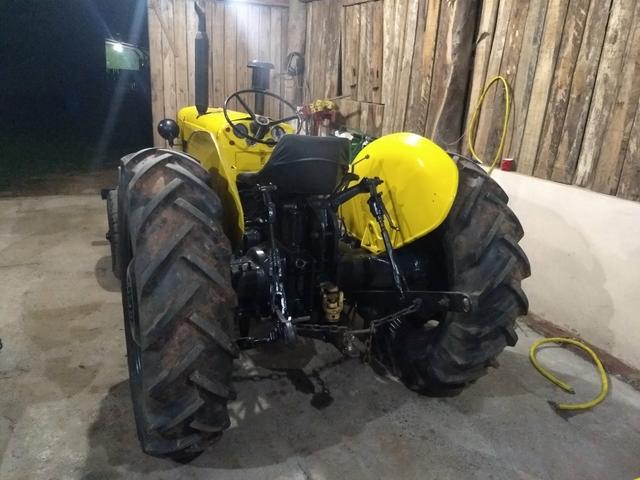 Vendo trator valmet com preto e revisado - Foto 3