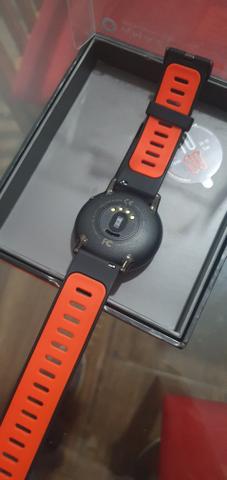 Amazfit pace semi nova - Foto 2