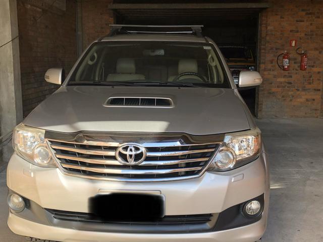 SW4 2013 diesel 7 lugares pneus BF novos