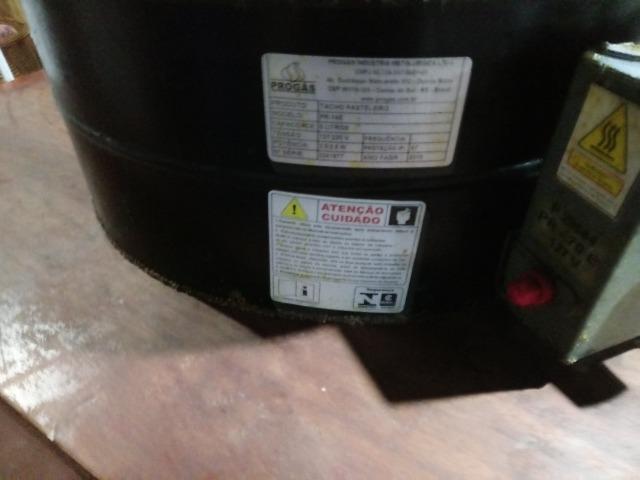 Vendo fogão industrial em ótimo estado - Foto 3