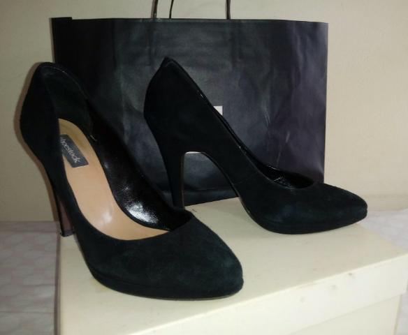 Lindo Sapato da Shoestock de camurça - Tam: 37
