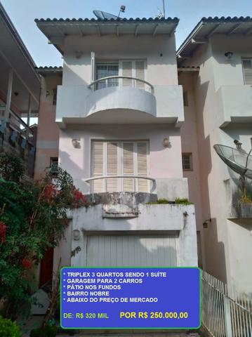 Oportunidade Sobrado Triplex 3 quartos 1 suíte abaixo do preço de mercado em bairro Nobre