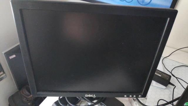 Monitor LCD de barbada - Foto 2