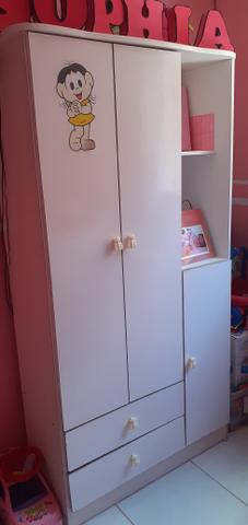Guarda-roupa infantil