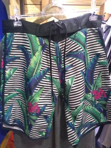 Shorts tactel R$ 16.00 a 20 reais