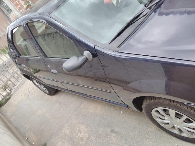Renault Logan - Foto 4
