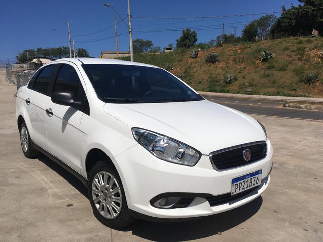 !! Oportunidade!! Grand Siena 2018 - 14mil km - com GNV - Foto 3