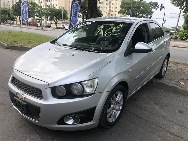 Sonic Sedan LTZ automático 1.6 flex 2012