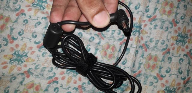 Carregador para notebook 19V - 3.42A (Seminovo)
