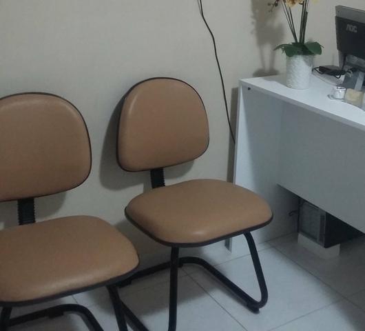 Cadeira longarina para recepção - Foto 4