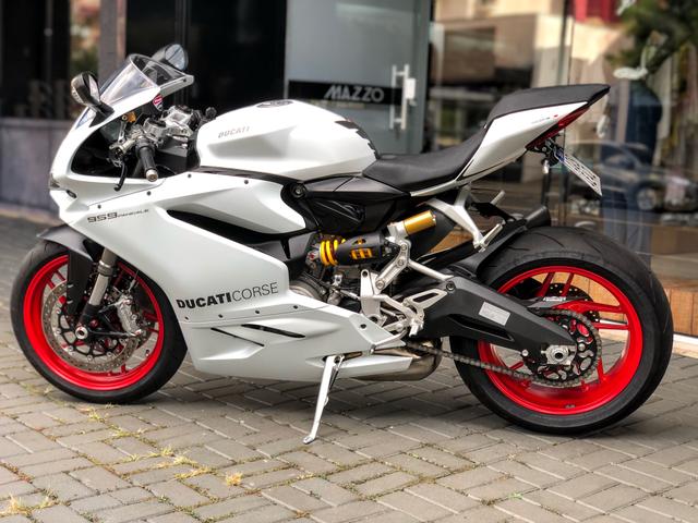 Ducati panigale 959 branca 2017 2.000km - Foto 5