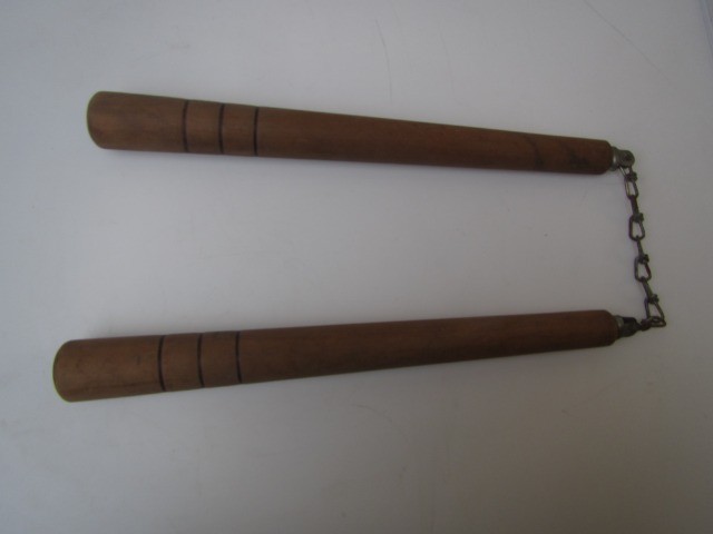 Nunchaku antigo de madeira - Foto 4