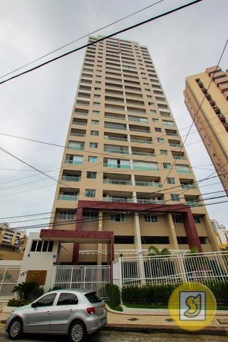 Apartamento para alugar com 3 dormitórios em Centro, Fortaleza cod:47722