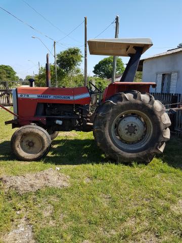 Vendo trator