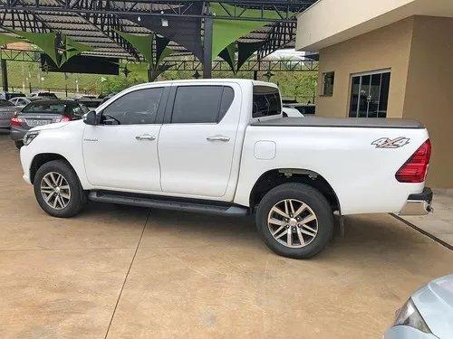 Toyota Hilux 2.8 SRX 4X4 CD 16V DIESEL AUTOMÁTICO - Foto 2