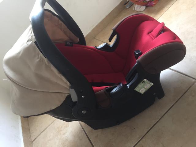 Bebê conforto unissex