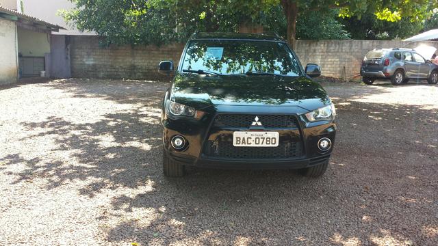 Outlander 3.0 gt 2011