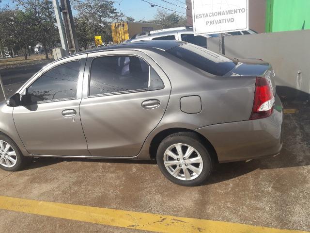Vendo um Toyota Etios Xplus Sedan. - Foto 13