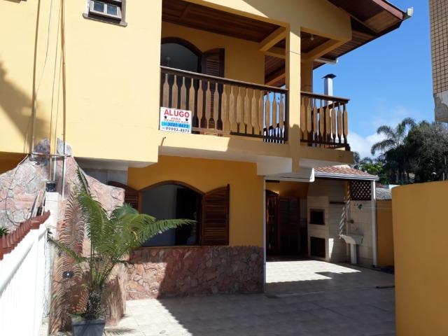 Itapoá/SC - Casa em frente ao mar - Foto 5