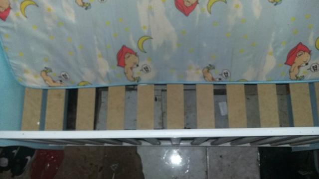 Berço com colchão - Foto 3