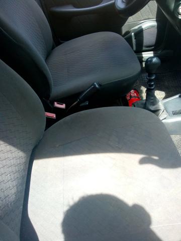 Vende se um siena fire 1.0 completo e fucionando tudo ar gelando bem