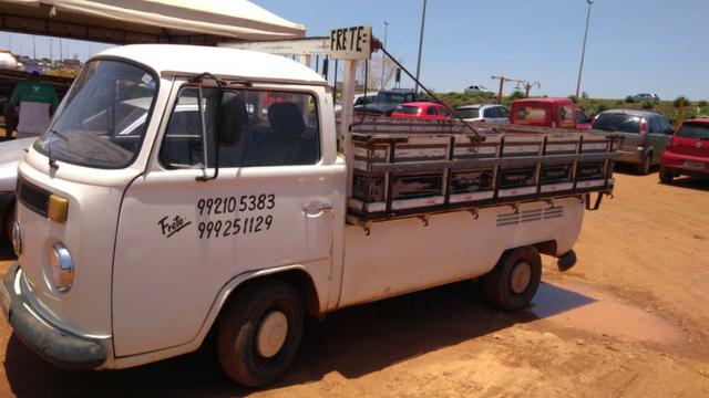 Vende-se essa kombi