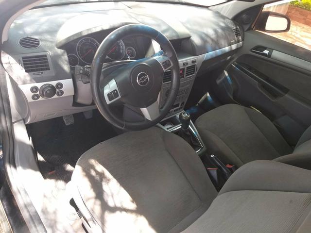 Vende- se vectra