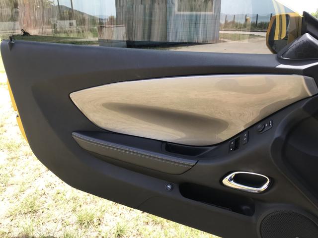 Camaro SS V8 6.2 chipado 406cv mais chip - Foto 11