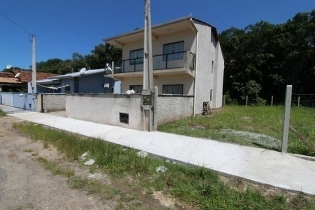 1261 Sobrado em Alvenaria no Bairro Costeira, localização tranquila - Foto 6
