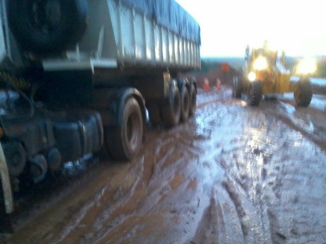 Wv 19.320 + caçamba basculante iderol - Foto 3