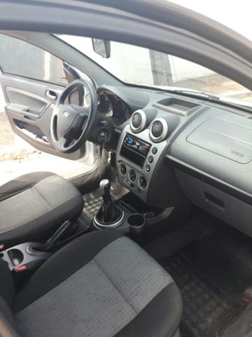 Fiesta Sedan 1.6 Class 2013. (Ipva pago) - Foto 11