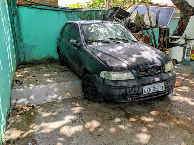 Venda para retirada de peças