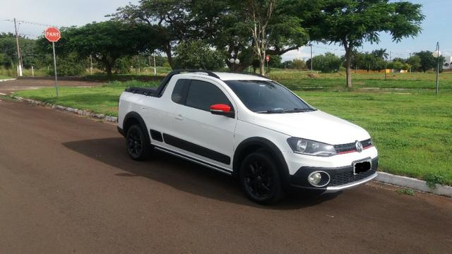 Saveiro Cross