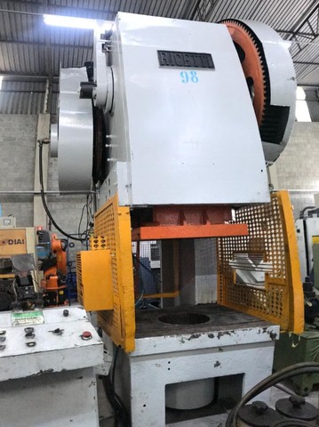 PRENSA EXCENTRICA RICETTI 250TONS