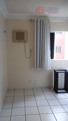 Apartamento para alugar, 57 m² por R$ 1.600,00/mês - Cohama - São Luís/MA - Foto 7