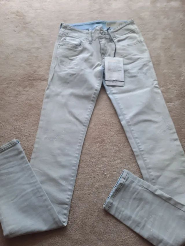 Calça  diesel skinny  stretch diesel perfeito.para adolescente  nova e original 