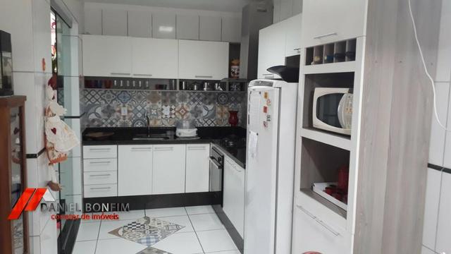 Apartamento amplo, primeiro andar e ótimo local no bairro Vila Rica - Foto 8