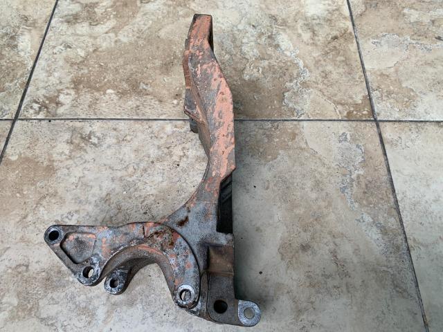 Suporte alternador /bomba de oleo gm s 10 2,0 original - Foto 2
