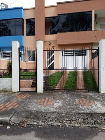 Casa 3 dormitórios, com garagem