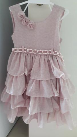 Vestido de festa infantil nude em perfeito estado. tamanho 3
