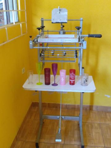 Máquina estampar copos (novinha)