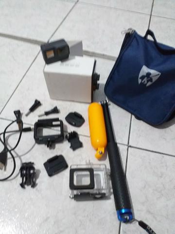 Gopro hero 5 black com vários acessórios não abaixo o valor