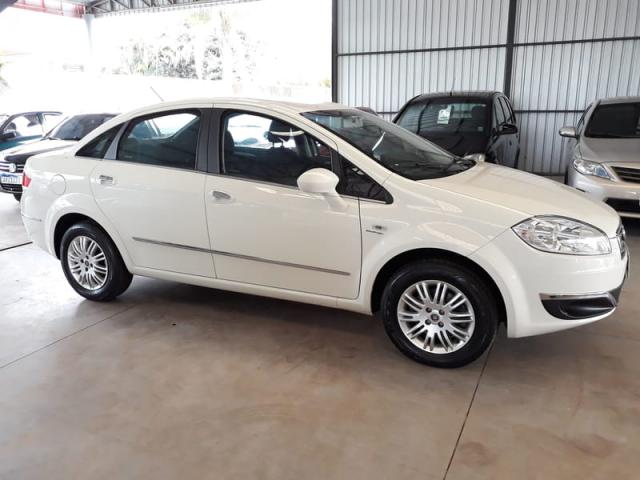 FIAT LINEA ESSENCE DUALOGIC 1.8 16V 2015 - Foto 5