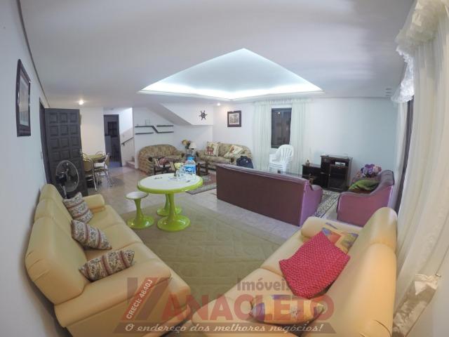Sobrado com 5 dormitórios | Centro de Piçarras - Foto 7