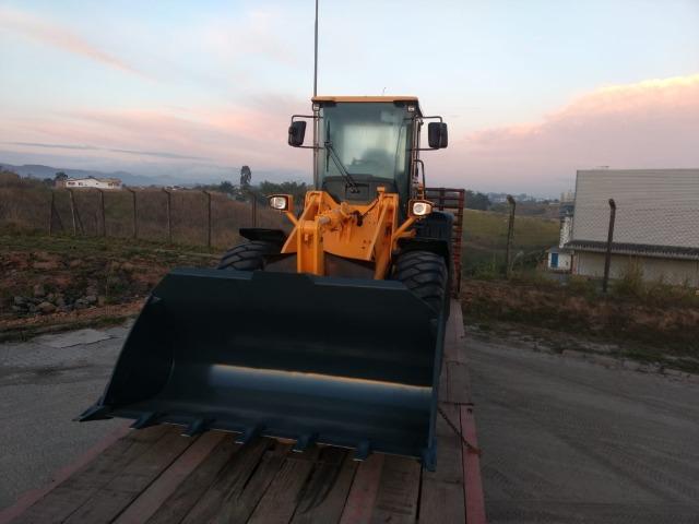 Pá Carregadeira Motor Cummins, marca Hyundai HL740-9 - Foto 3